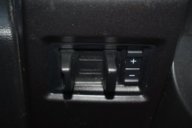 Used 2021 Ford Expedition Limited image 26