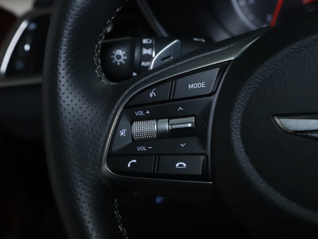 Used 2021 Genesis G70 2.0T AWD/4WD image 22