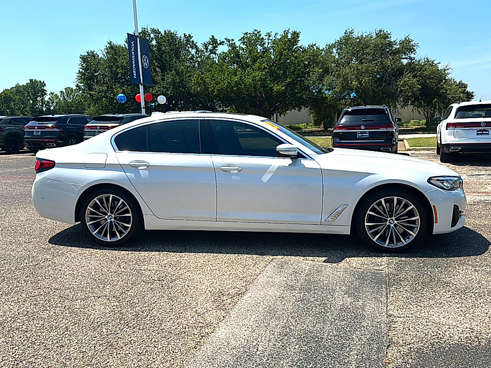 Used 2021 BMW 540i w/ Premium Package RWD image 9