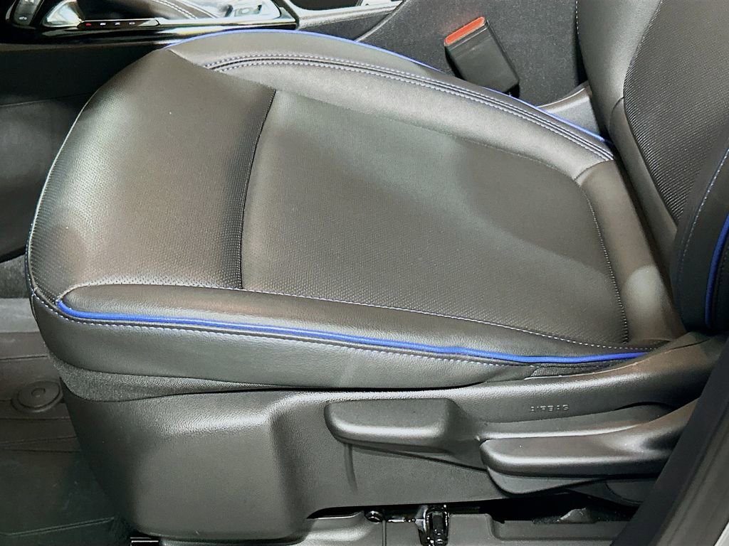 Used 2026 Buick Encore GX Sport Touring w/ Advanced Technology Package image 16