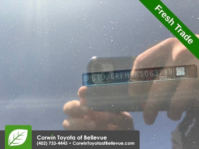 Used 2019 Toyota Highlander XLE w/ Protection Package #3 AWD/4WD image 12