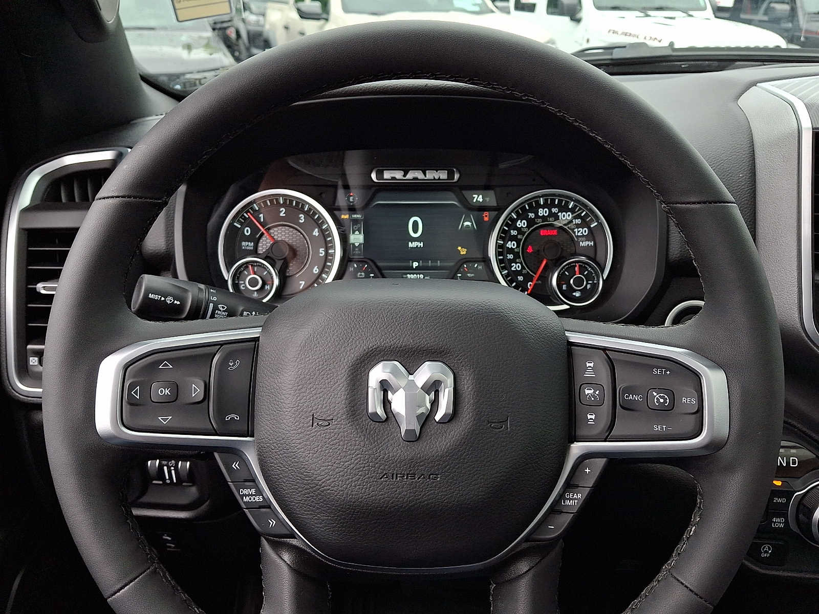 Used 2025 RAM 1500 Big Horn AWD/4WD image 21