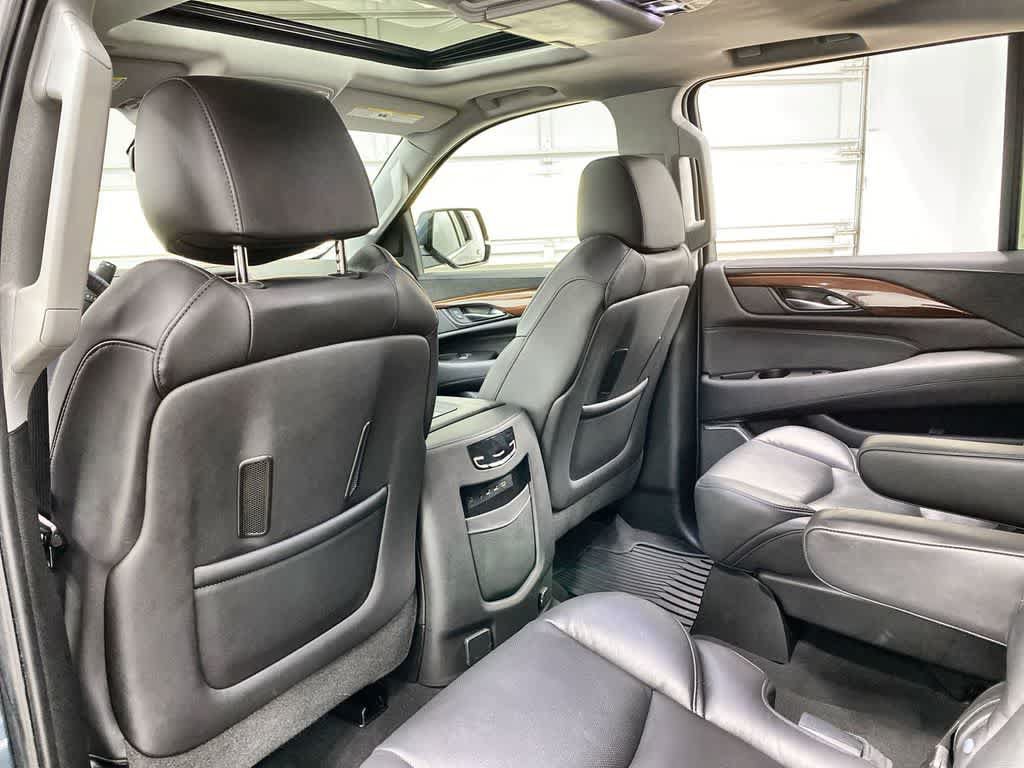 Used 2020 Cadillac Escalade ESV Premium Luxury AWD/4WD image 21