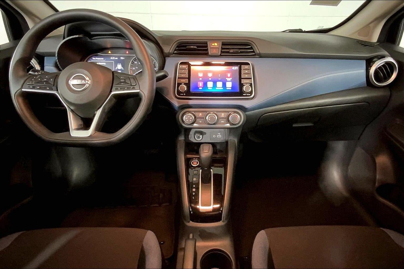 Used 2025 Nissan Versa SV FWD image 7
