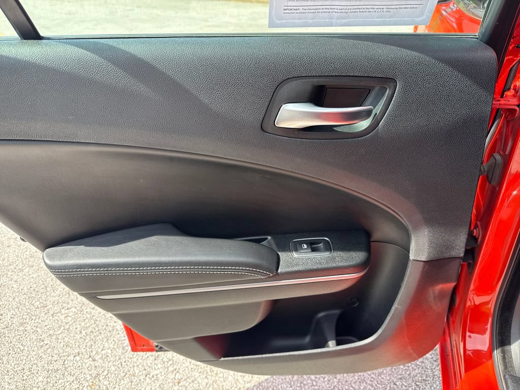 Used 2020 Dodge Charger SXT w/ Leather Interior Group RWD image 23