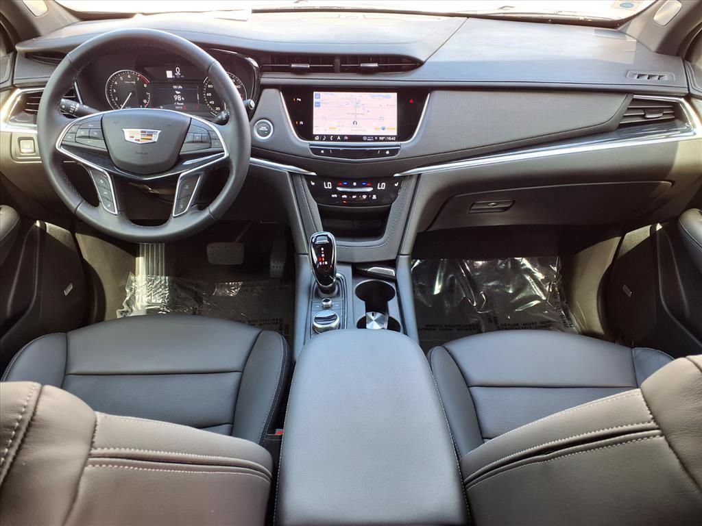 Certified 2024 Cadillac XT5 Premium Luxury FWD image 15