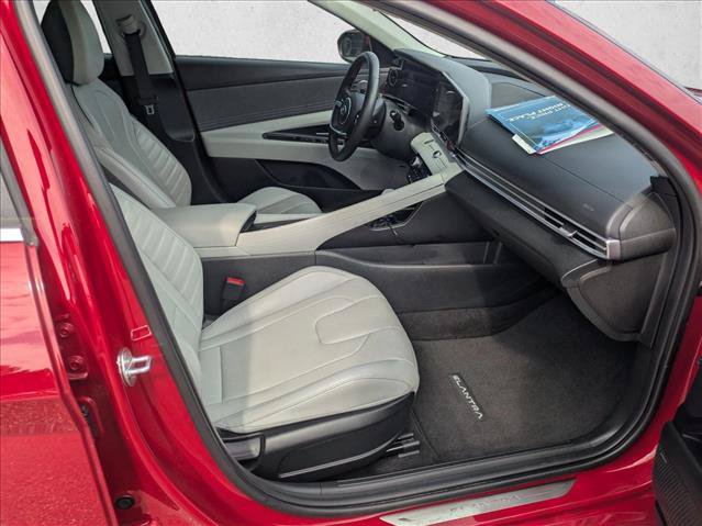 Used 2023 Hyundai Elantra Limited FWD image 19