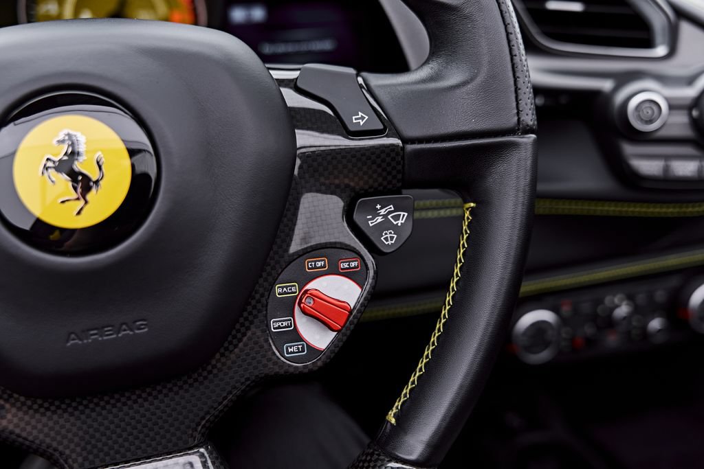 Used 2019 Ferrari 488 Spider RWD image 65