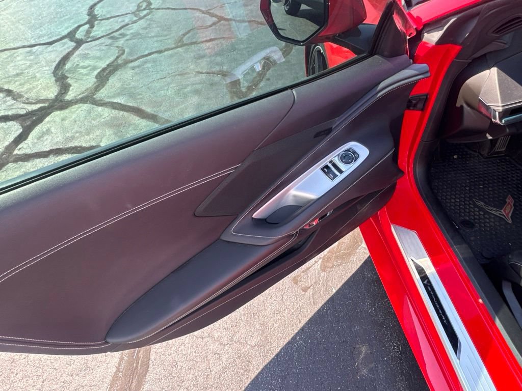 Used 2020 Chevrolet Corvette Stingray Coupe w/ 1LT RWD image 17