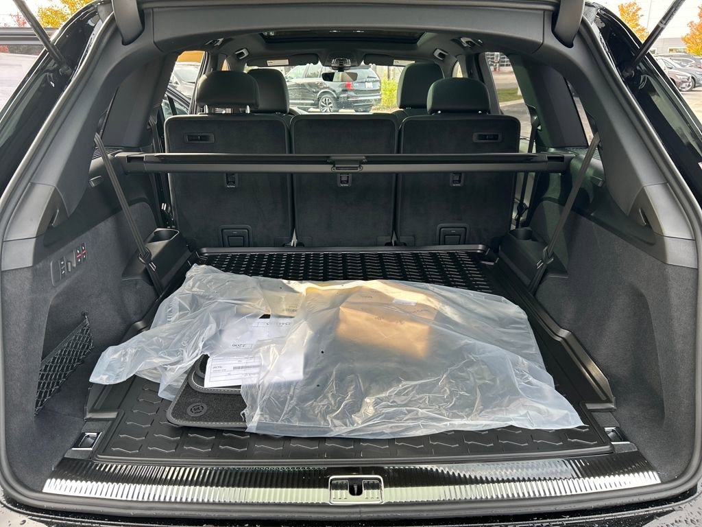 New 2026 Audi Q7 3.0T Premium Plus image 15