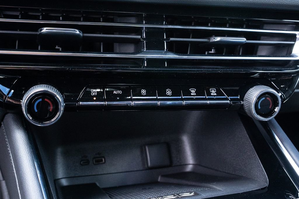 New 2026 Chevrolet Traverse LT image 25