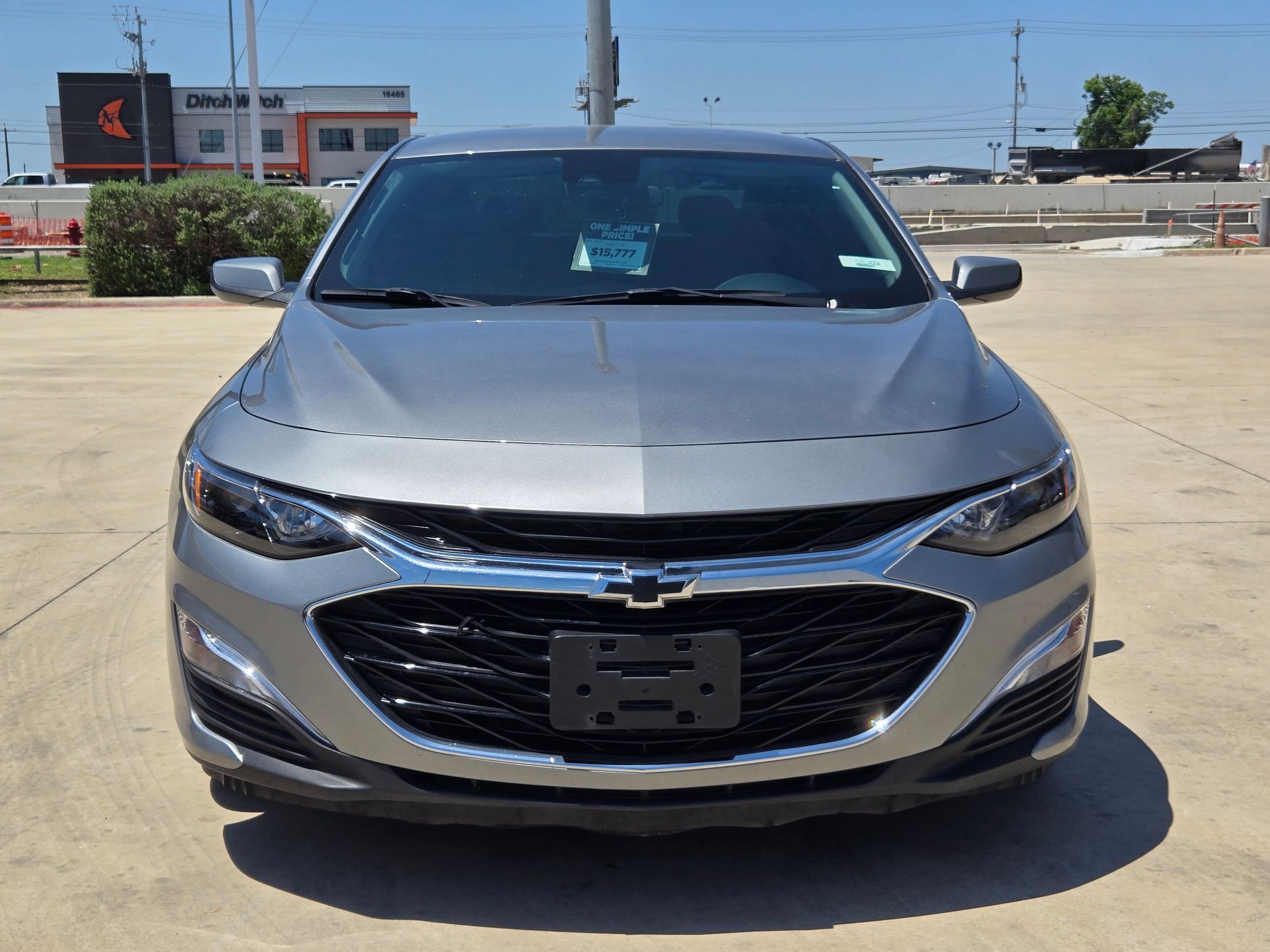 Used 2024 Chevrolet Malibu RS FWD image 2