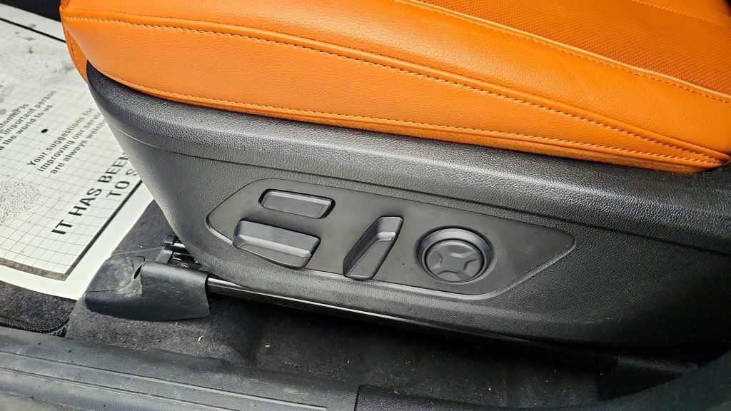 Used 2023 Kia Sorento SX Prestige image 11