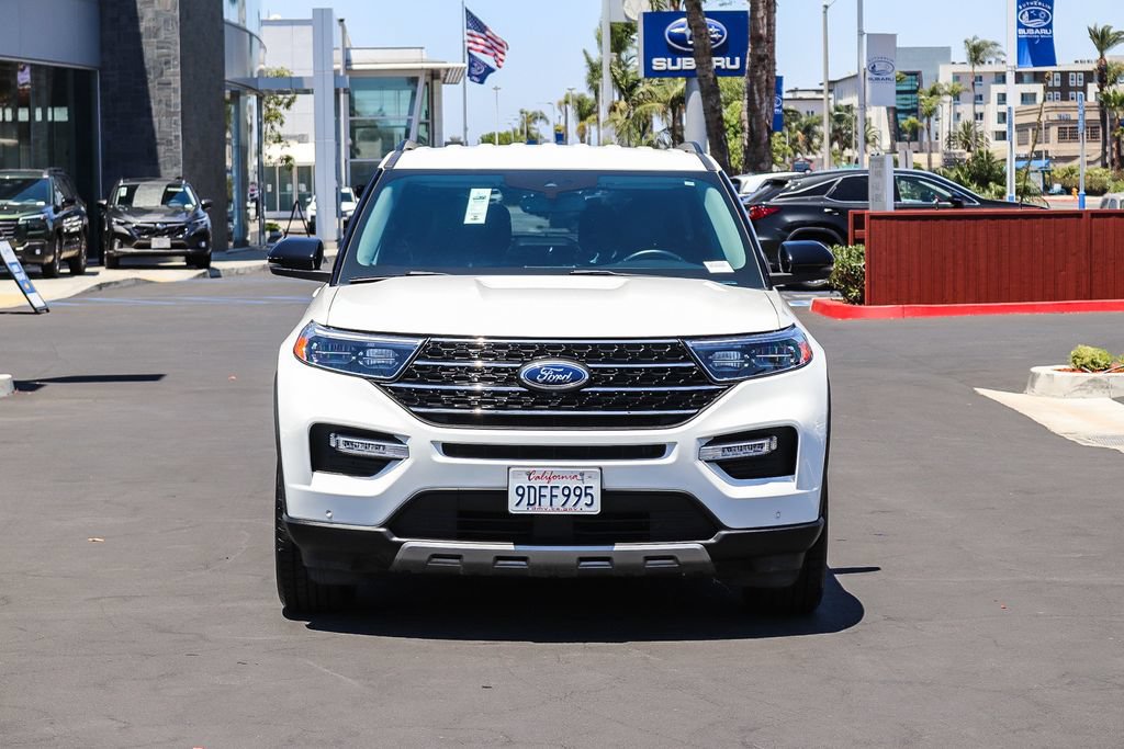 Used 2023 Ford Explorer XLT w/ Equipment Group 202A RWD image 2