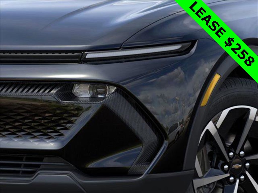New 2026 Chevrolet Equinox EV LT image 10