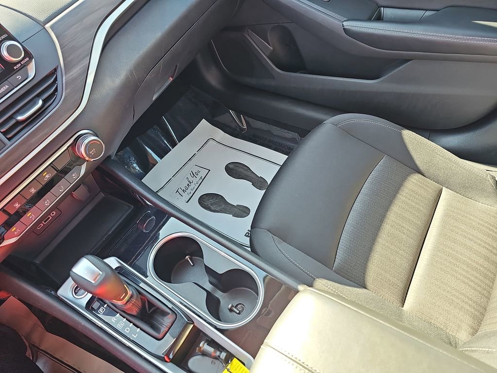 Used 2024 Nissan Altima 2.5 SV image 28