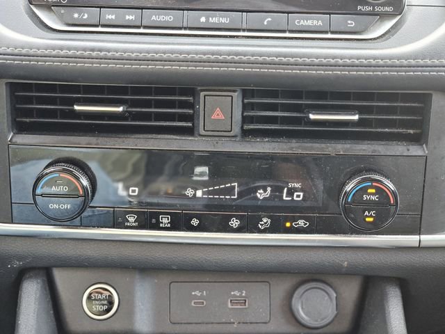 Used 2023 Nissan Rogue SV image 21