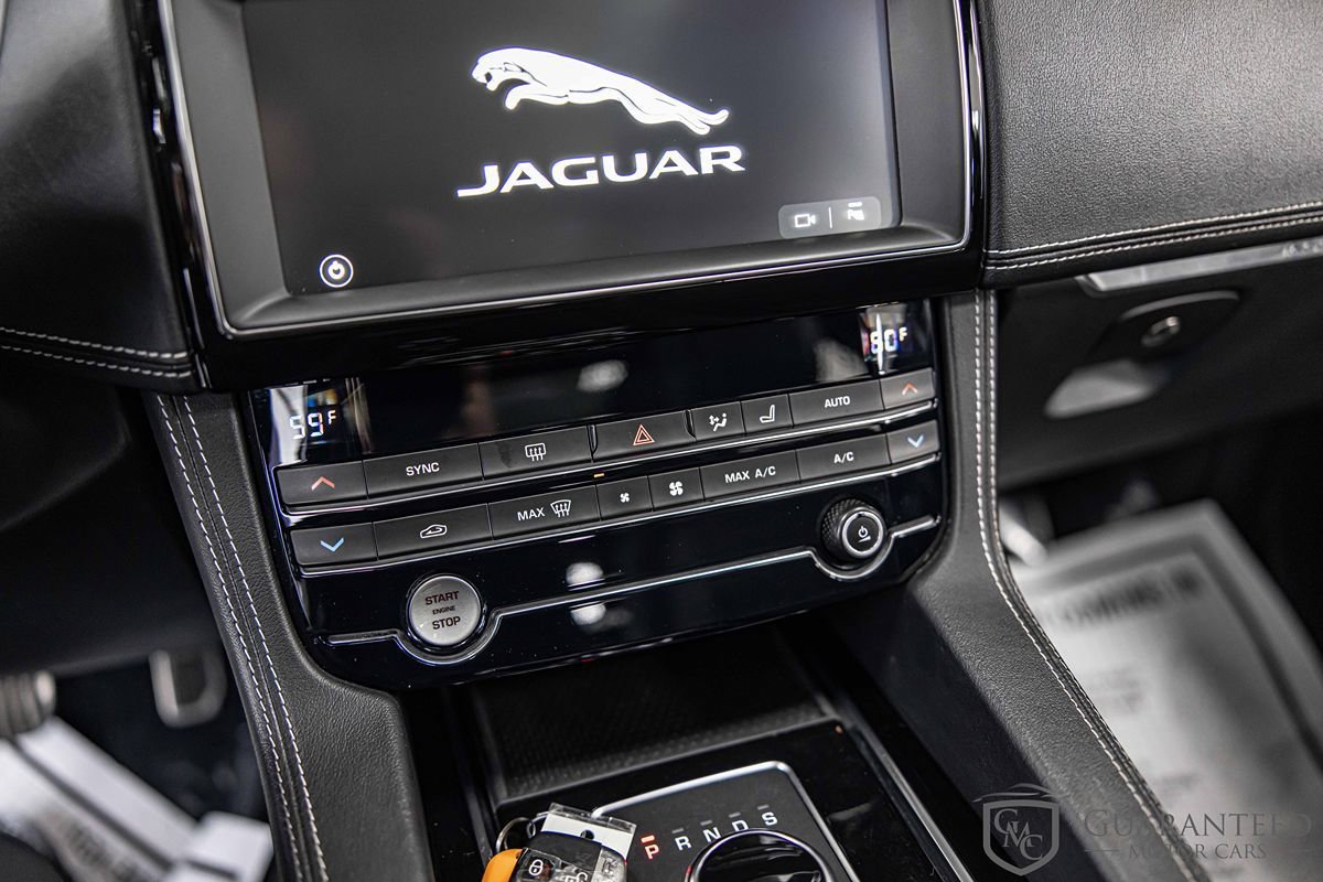 Used 2020 Jaguar F-PACE S AWD/4WD image 28