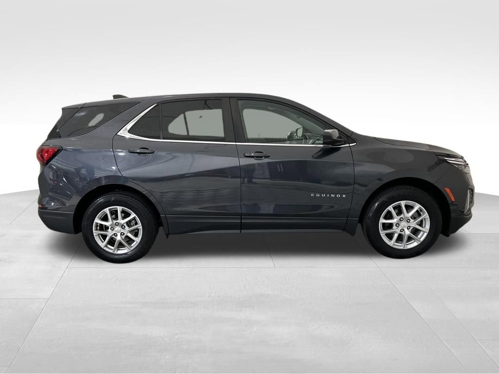 Used 2023 Chevrolet Equinox LT w/ Driver Convenience Package image 6