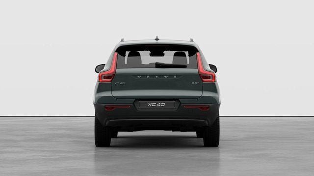 New 2026 Volvo XC40 B5 Core w/ Protection Package Premier AWD/4WD image 4