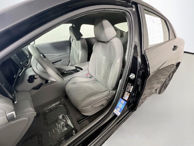 Used 2023 Hyundai Elantra SEL FWD image 10