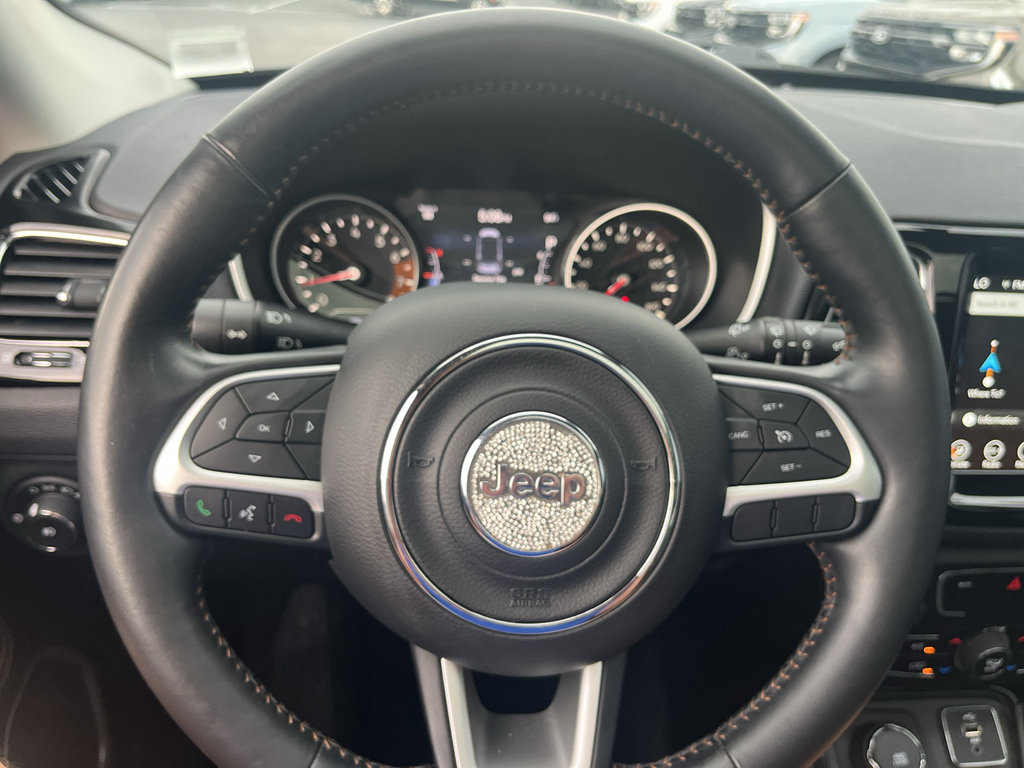 Used 2018 Jeep Compass Limited w/ Navigation Group AWD/4WD image 18