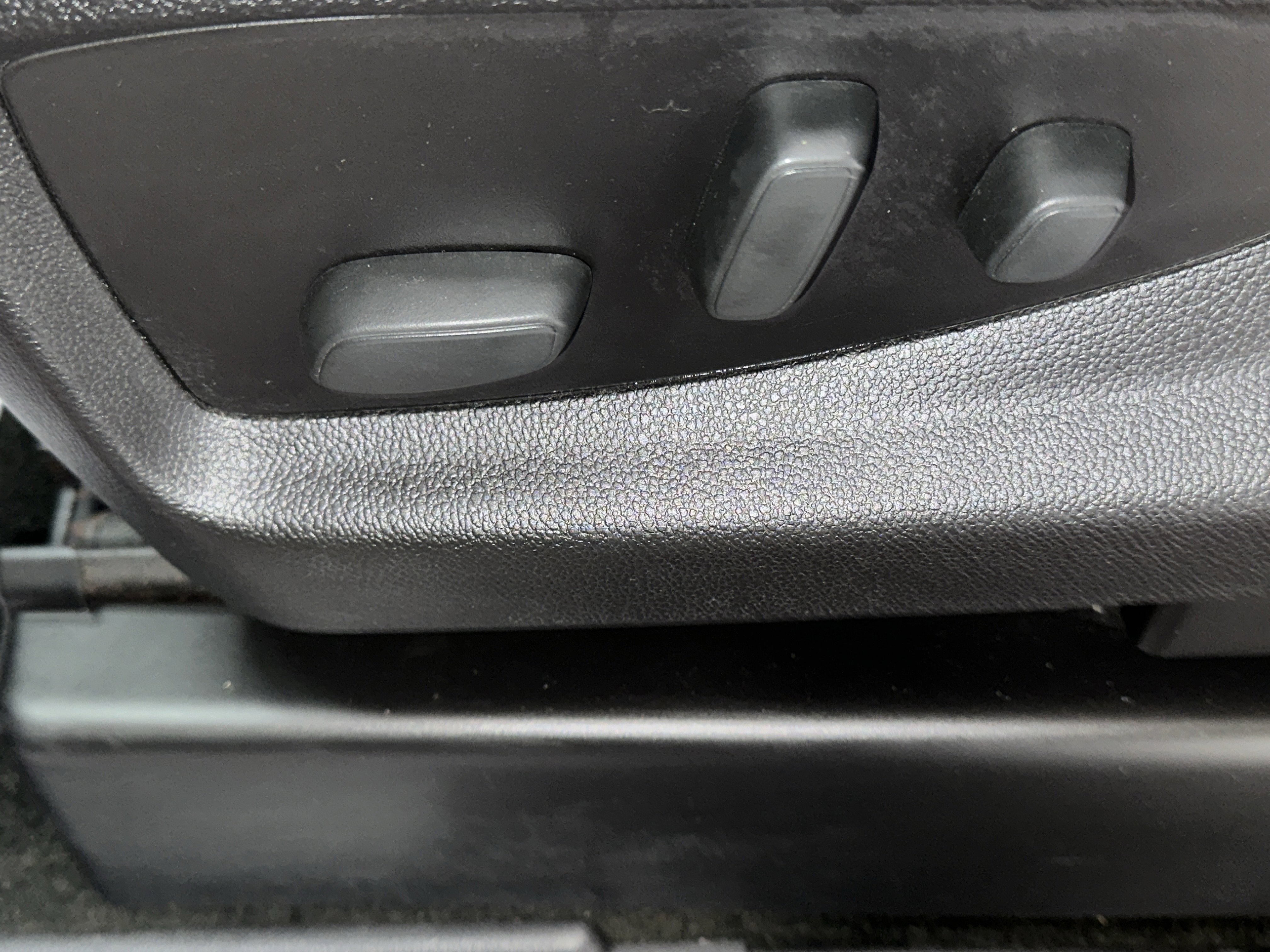 Used 2018 Chevrolet Silverado 1500 LT image 21