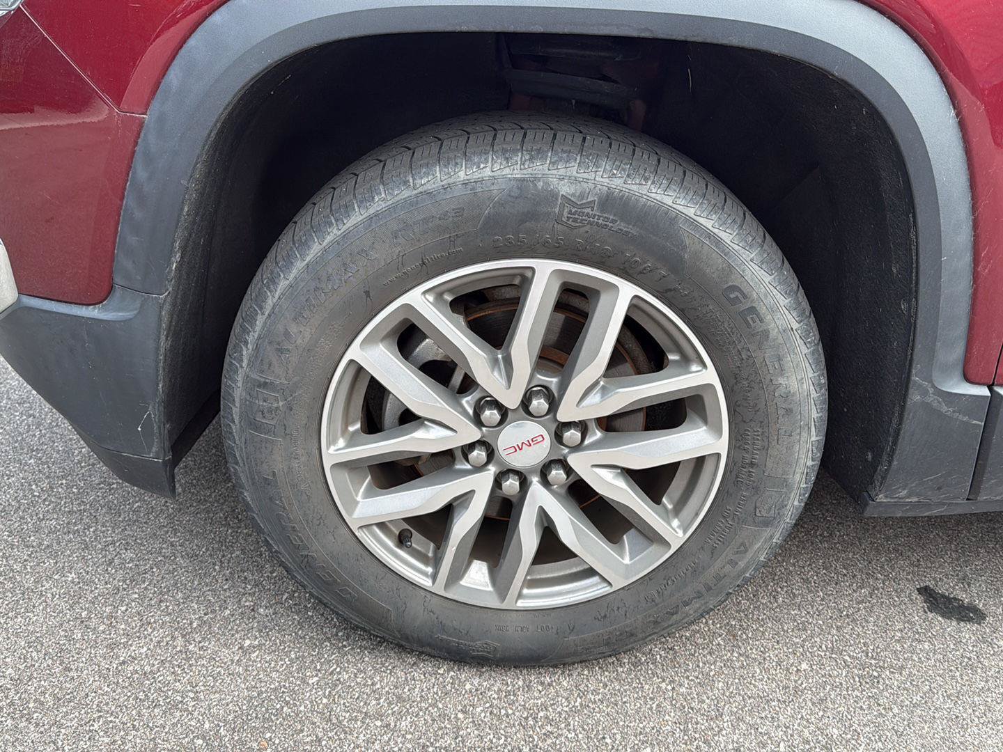 Used 2018 GMC Acadia SLE w/ Driver Alert Package I FWD image 16