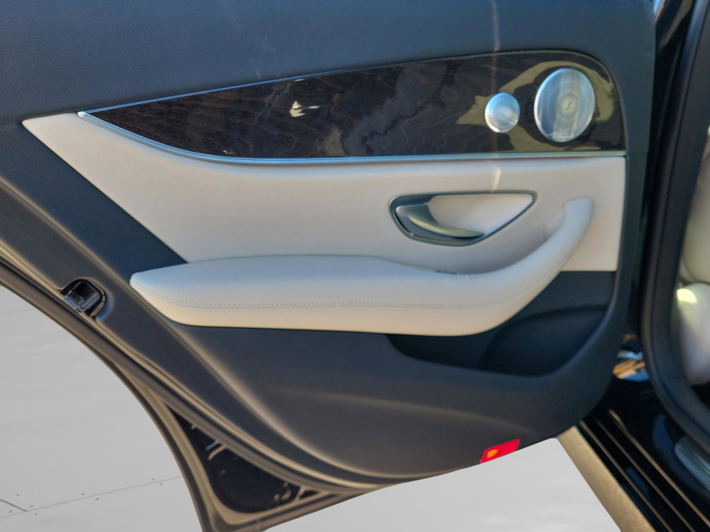 Used 2020 Mercedes-Benz E 350 Sedan image 12