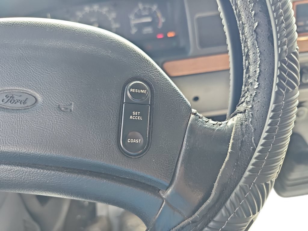 Used 1997 Ford F350 2WD Crew Cab image 18