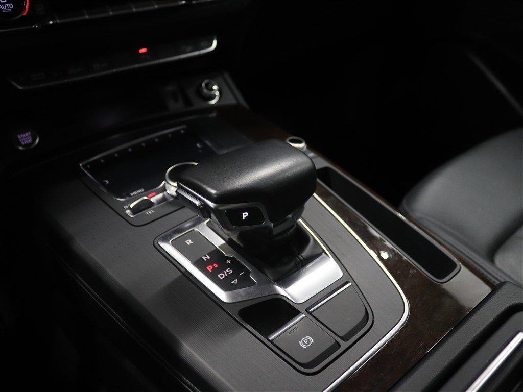 Used 2018 Audi Q5 2.0T Premium Plus w/ Premium Plus Package image 25