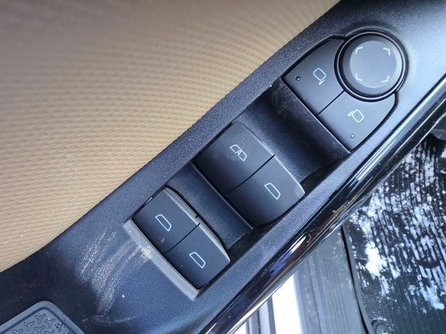 New 2026 Chevrolet Equinox ACTIV w/ Convenience Package III image 14