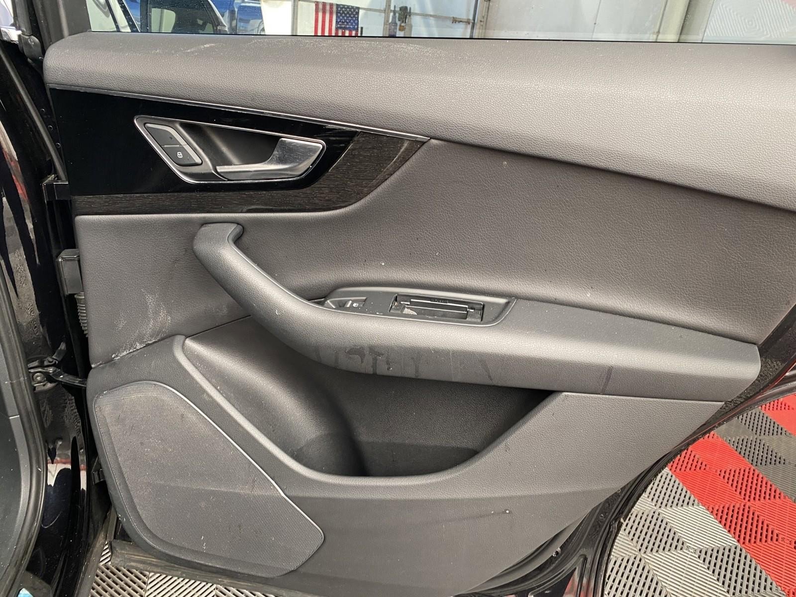 Used 2019 Audi Q7 3.0T Premium w/ Convenience Package AWD/4WD image 10