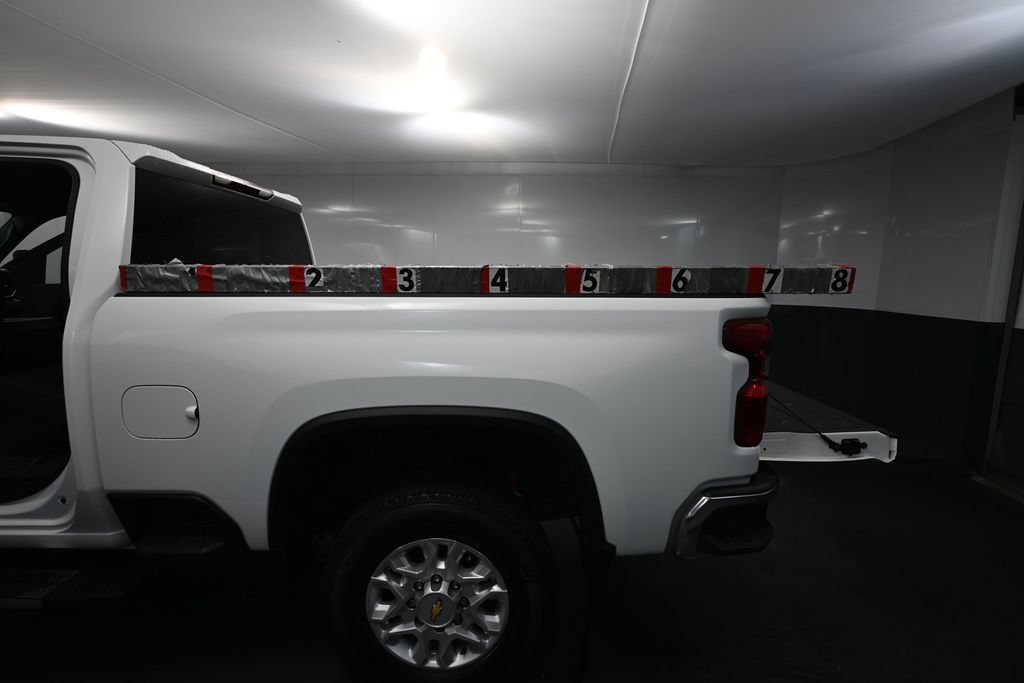 Used 2025 Chevrolet Silverado 2500 LT AWD/4WD image 29