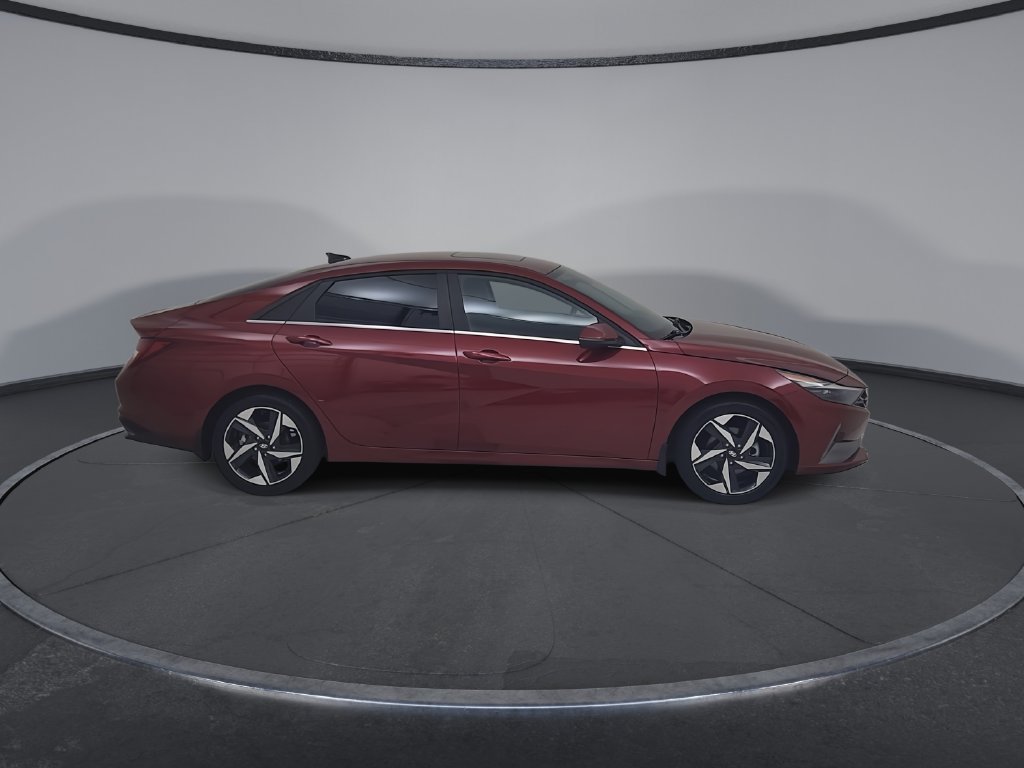 Used 2023 Hyundai Elantra Limited FWD image 18