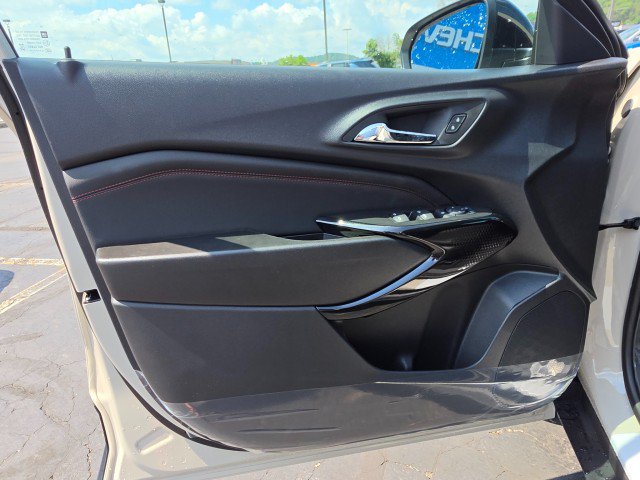New 2026 Chevrolet Trax RS w/ Sunroof Package FWD image 28