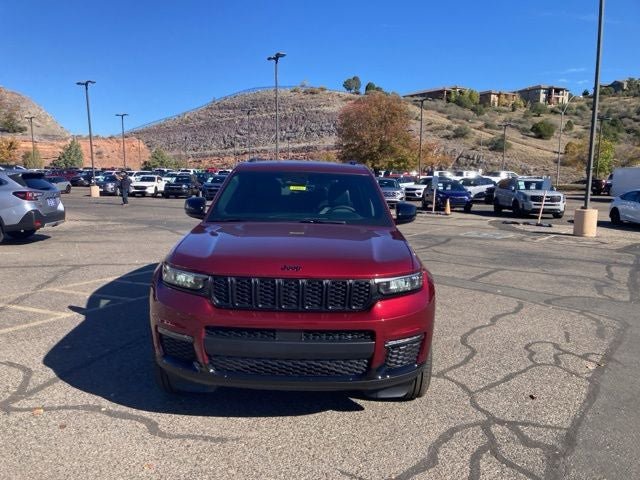 New 2025 Jeep Grand Cherokee L Limited w/ Black Appearance Package AWD/4WD image 3