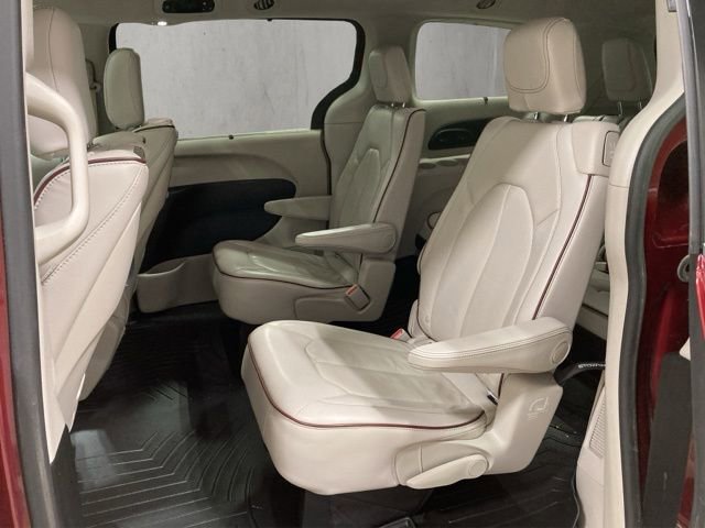 Used 2019 Chrysler Pacifica Limited w/ Tire & Wheel Group image 20