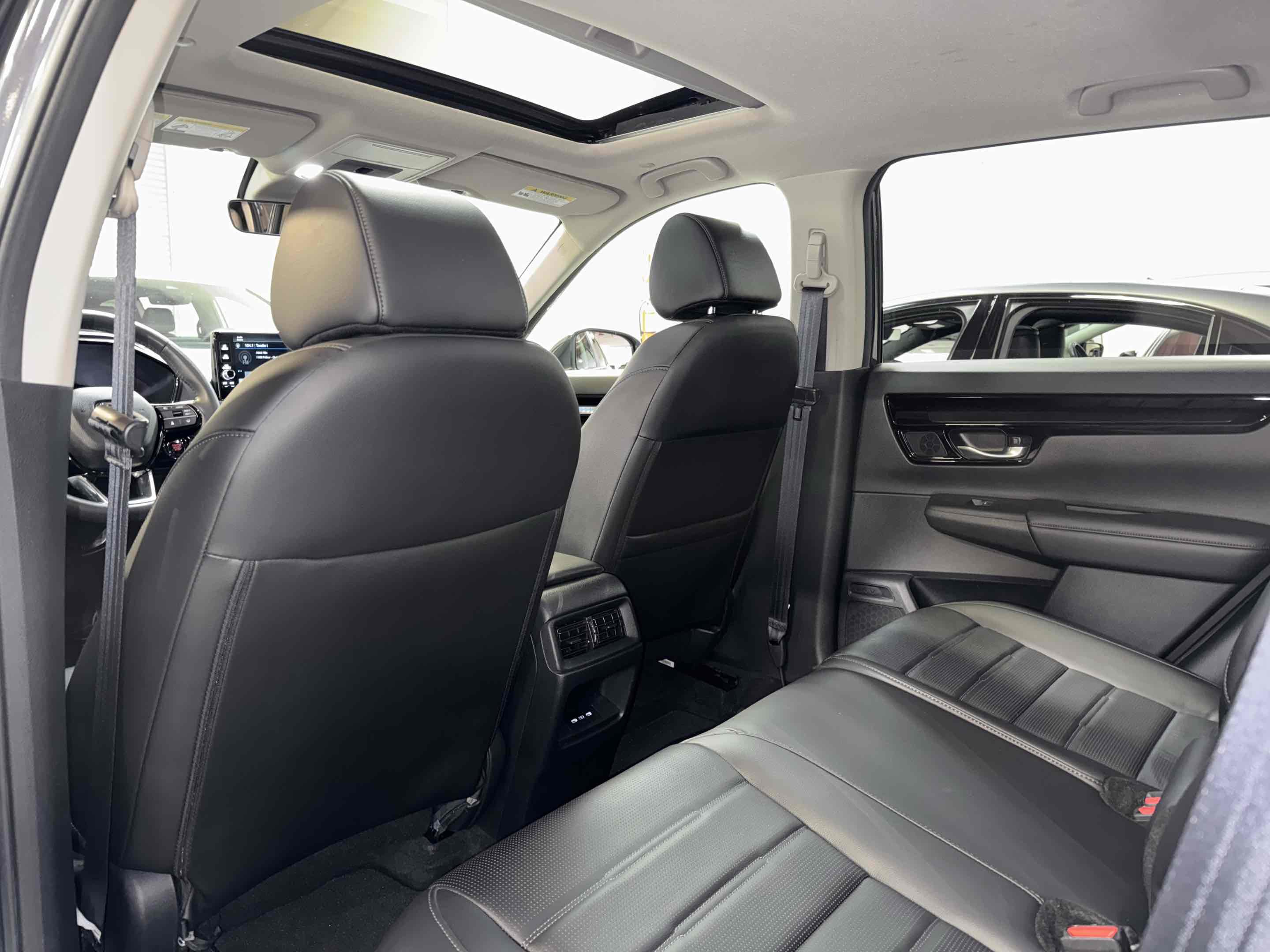 Used 2024 Honda CR-V EX-L image 34