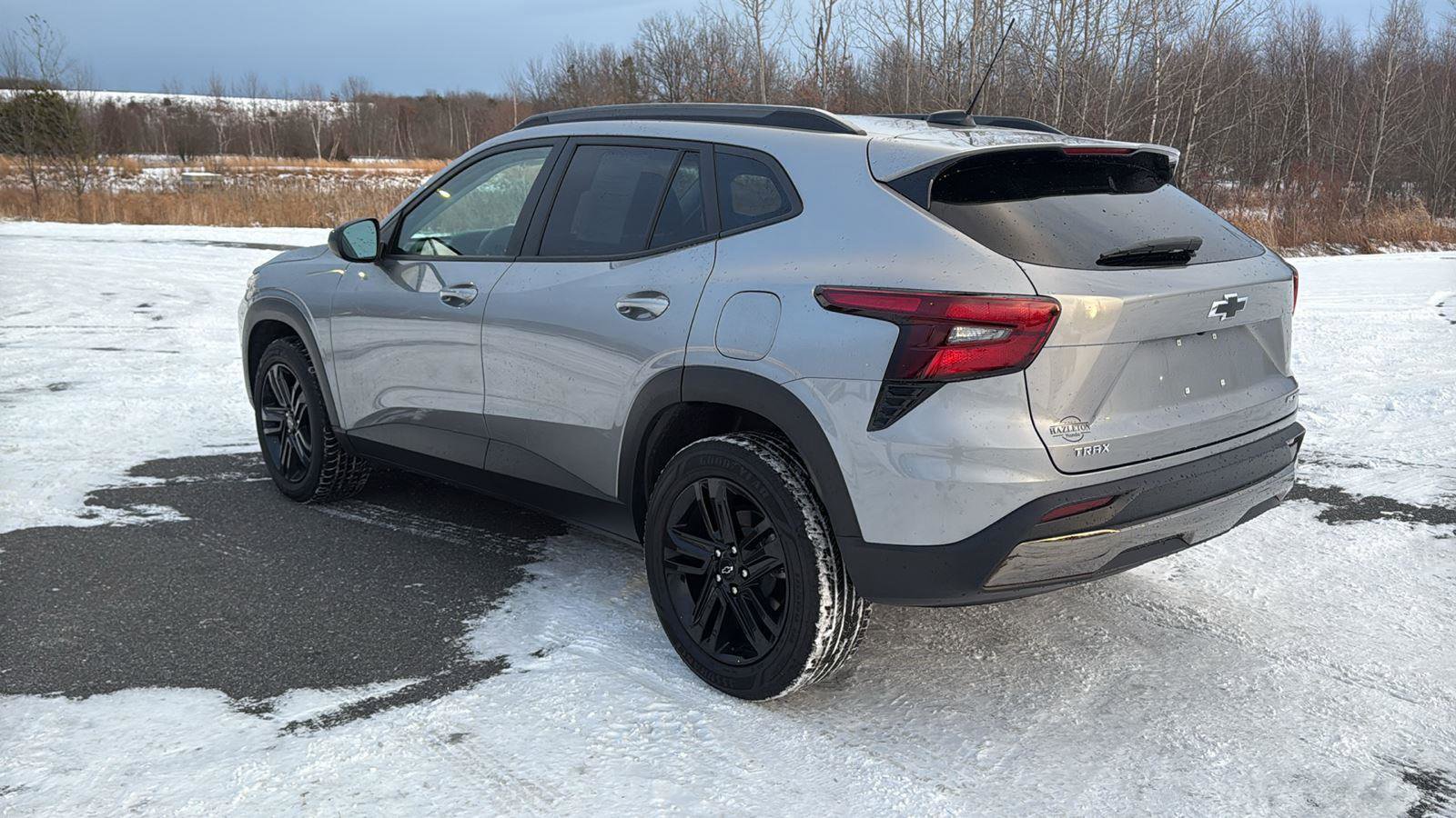 Used 2024 Chevrolet Trax ACTIV w/ Driver Confidence Package image 11