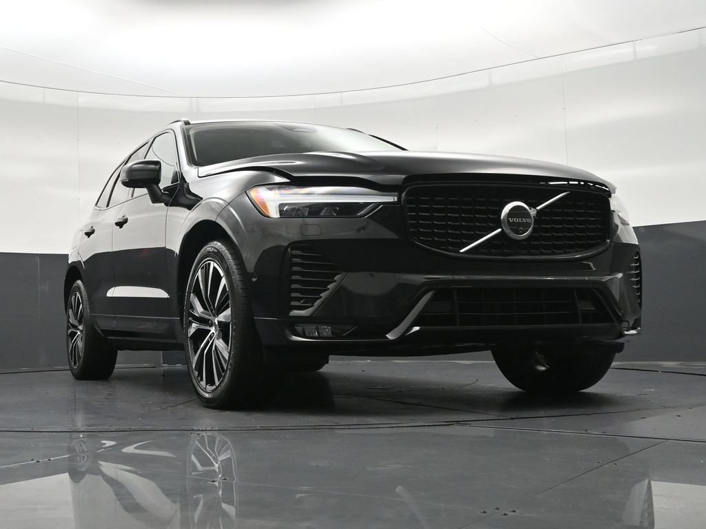 Certified 2024 Volvo XC60 B5 Plus w/ Protection Package Premier AWD/4WD image 28