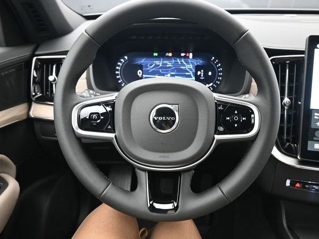 New 2026 Volvo XC90 B6 Plus w/ Protection Package Premier image 28