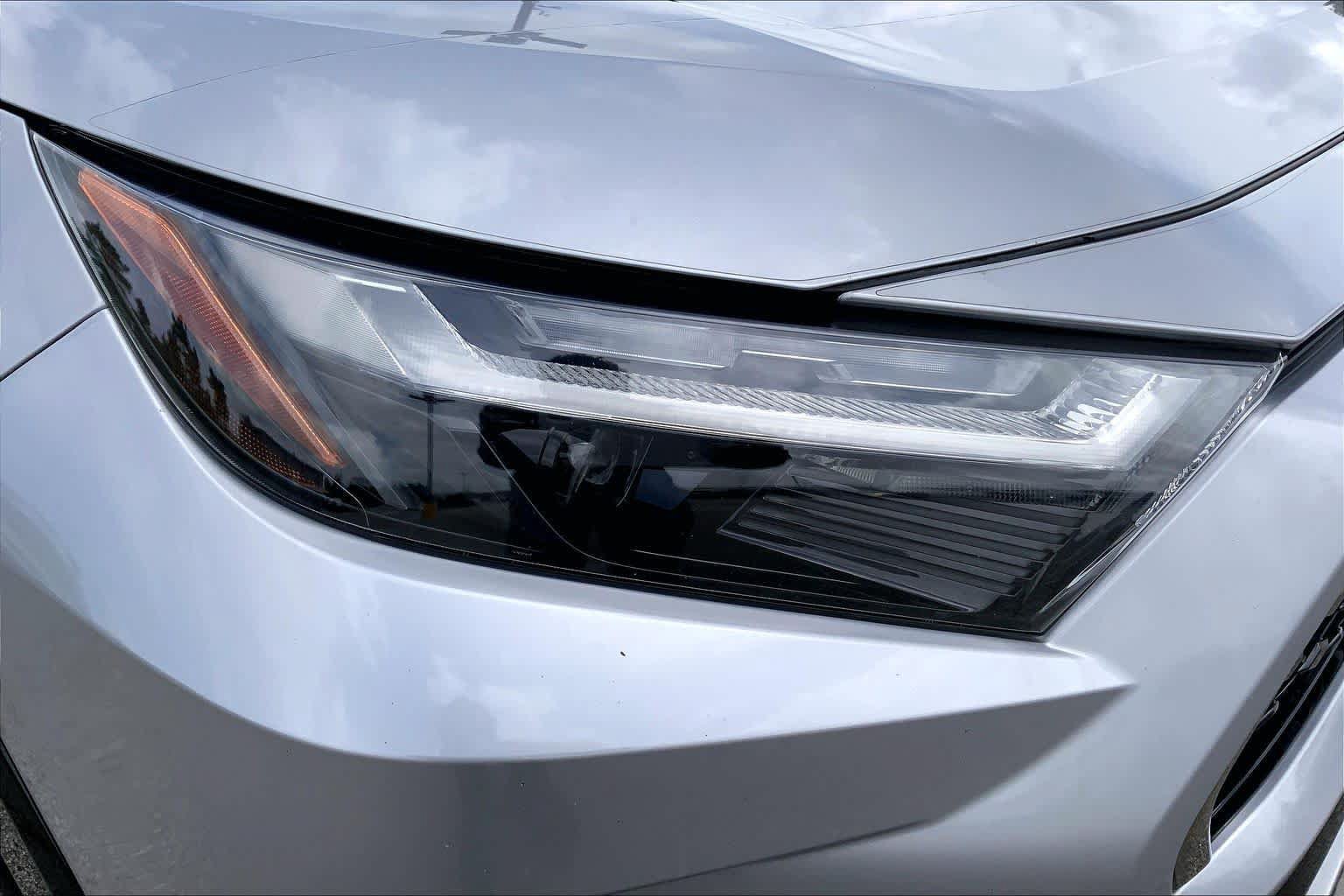 Used 2022 Toyota RAV4 SE AWD/4WD image 27