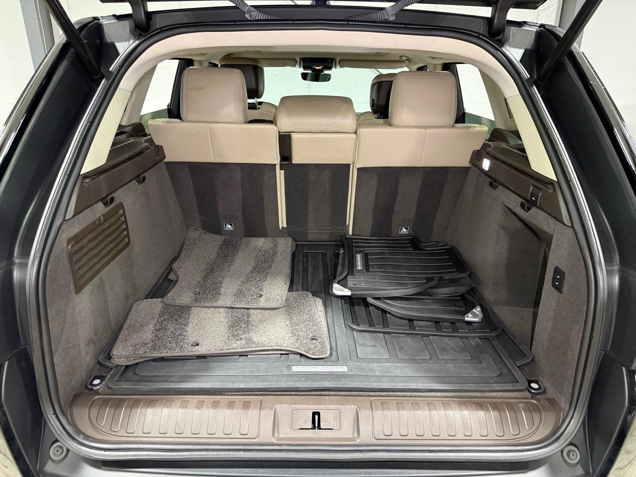 Used 2019 Land Rover Range Rover Sport HSE image 35