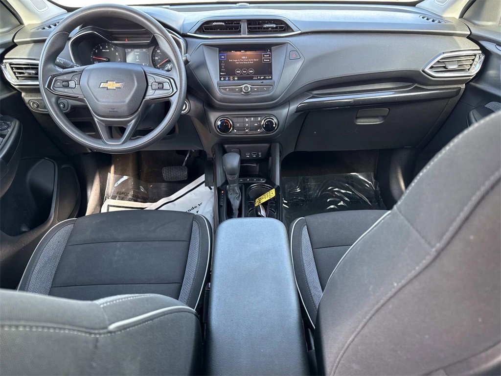 Used 2022 Chevrolet TrailBlazer LT w/ Confidence II Package image 24
