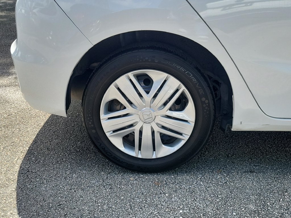 Used 2020 Honda Fit LX image 5