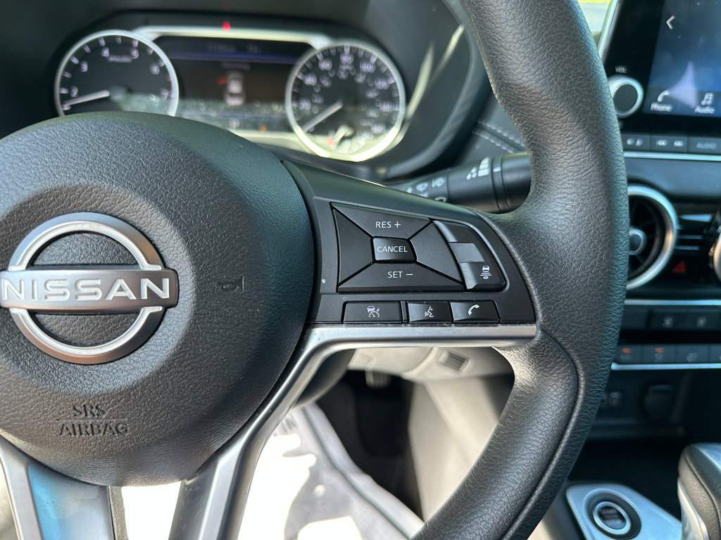 Used 2024 Nissan Sentra SV FWD image 18