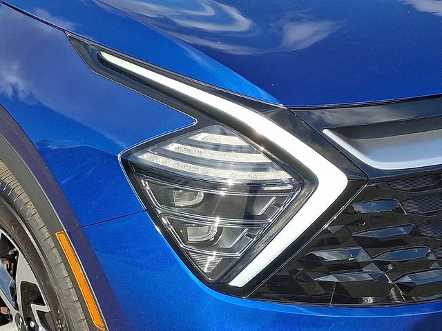 Used 2024 Kia Sportage EX image 11