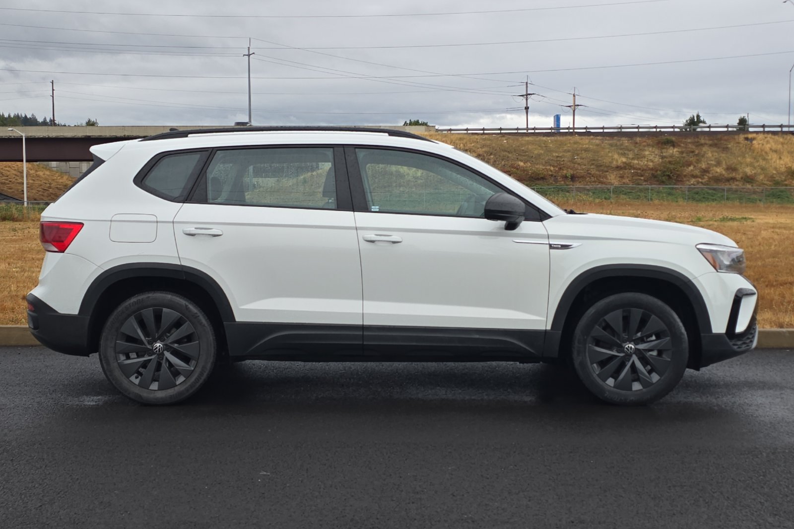 Used 2022 Volkswagen Taos S AWD/4WD image 2