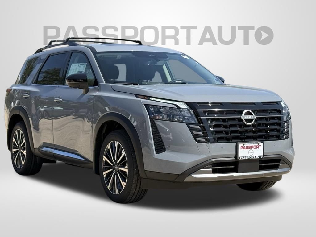 New 2026 Nissan Pathfinder Platinum w/ Lighting Package AWD/4WD image 3